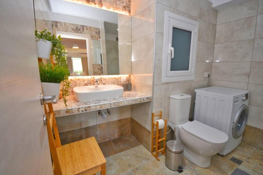 Potamos Deluxe White Apartment Kültér fotó